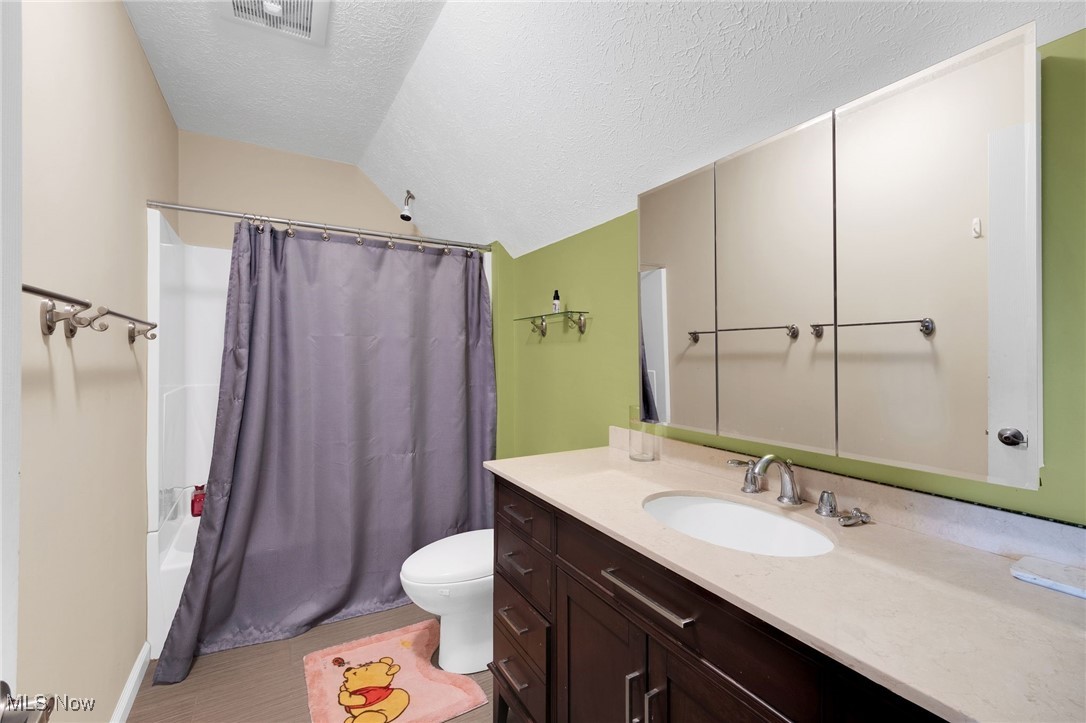 10643 Ashbury Avenue, Cleveland, Ohio image 30