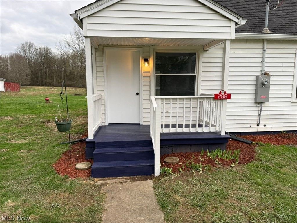 Photo of 288 Bristol Champion NE, Warren, OH 44481 (MLS # 5202533)