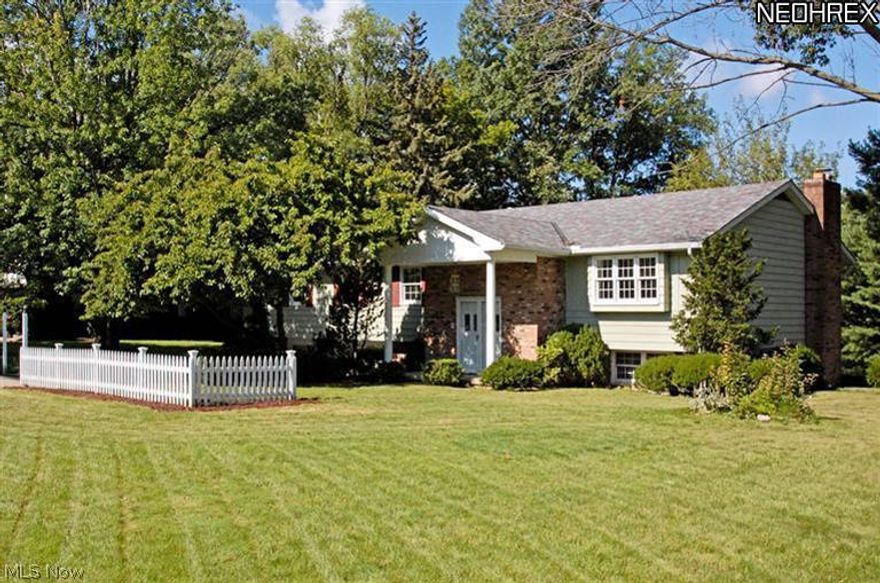 Awesome Amherst Location !!! Unique custom built home with over 3,000 Sq Ft of usable living space !!! located in a quiet neighborhood with no through streets yet just minutes from Town *** Backs up to a Huge Apple Orchard with loads of privacy *** Up to 6 bedrooms are possible or have a private office and playroom/flex rm and still 4 large bedrooms including a Master Suite with bath and Walk in closet...Check out the Photos and set up your private viewing Today.