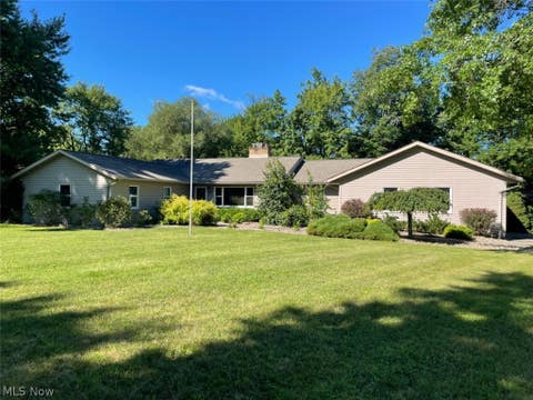Homes For Sale - 5741 Herbert Road<br/> Canfield, OH 44406