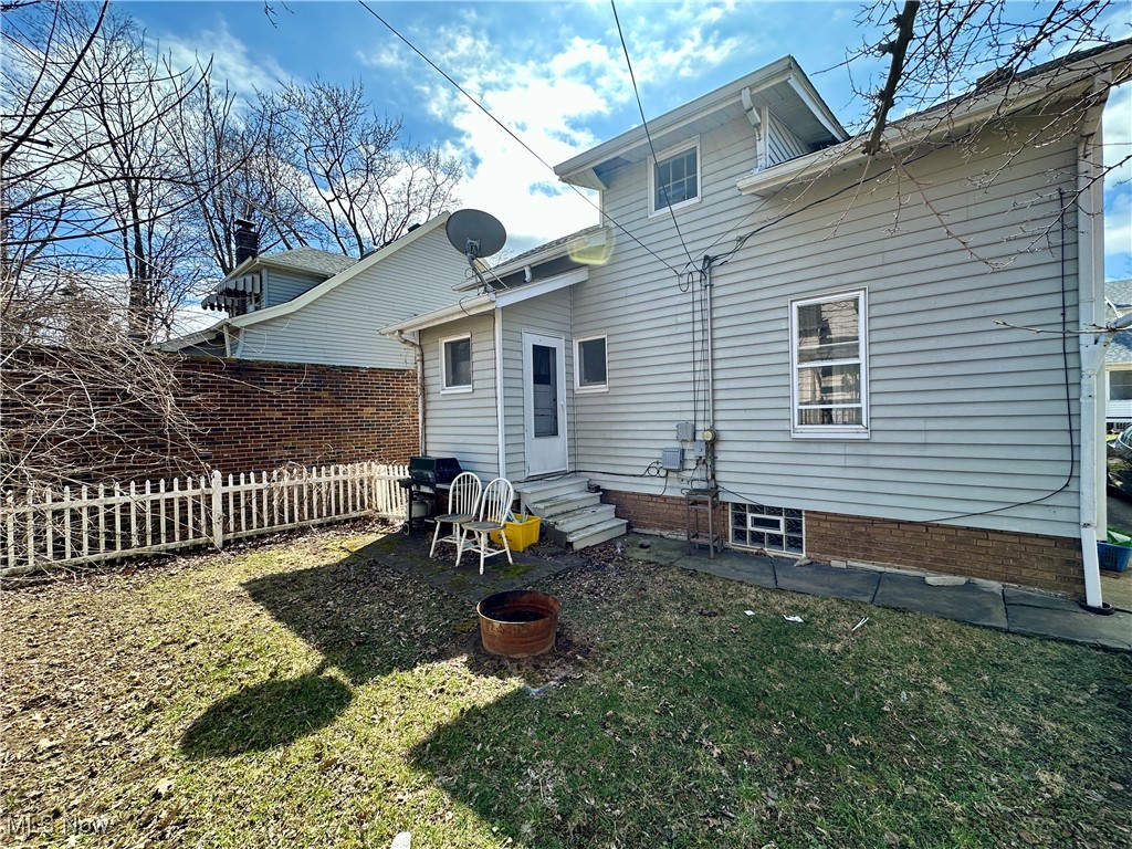 121 E 205th Street, Euclid, Ohio image 24