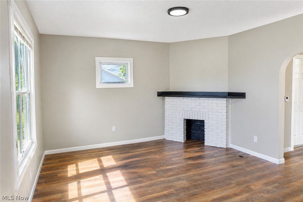 Photo of 9705 Macon Avenue, Cleveland, OH 44102 (MLS # 5206409)
