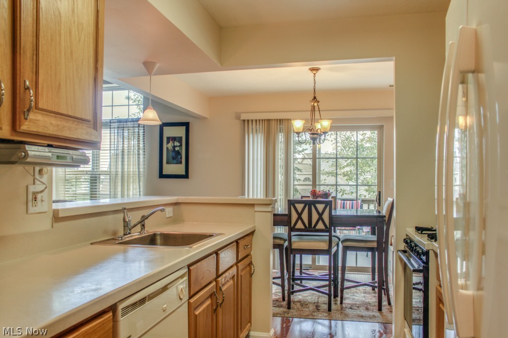 Edgebrook Condo Ph 04 - Residential