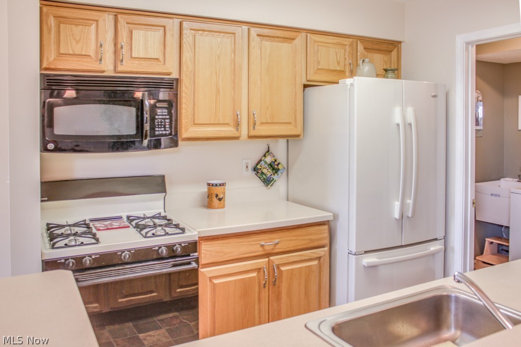 Edgebrook Condo Ph 04 - Residential