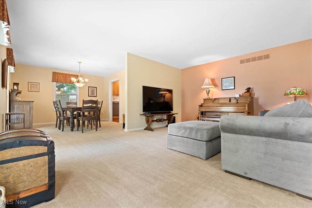 102 Iroquois Drive, Marietta, Ohio image 12