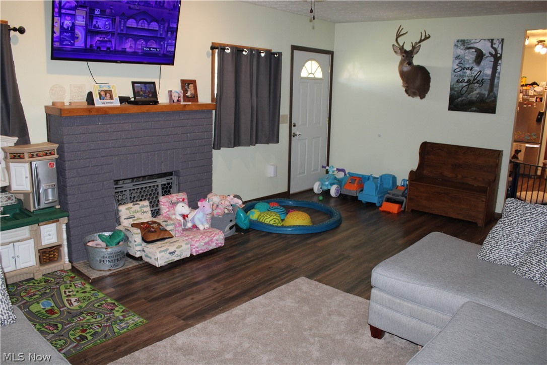 East River Garden - Residential