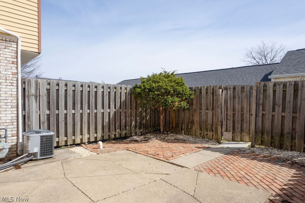 Huntington Park Condo - Residential