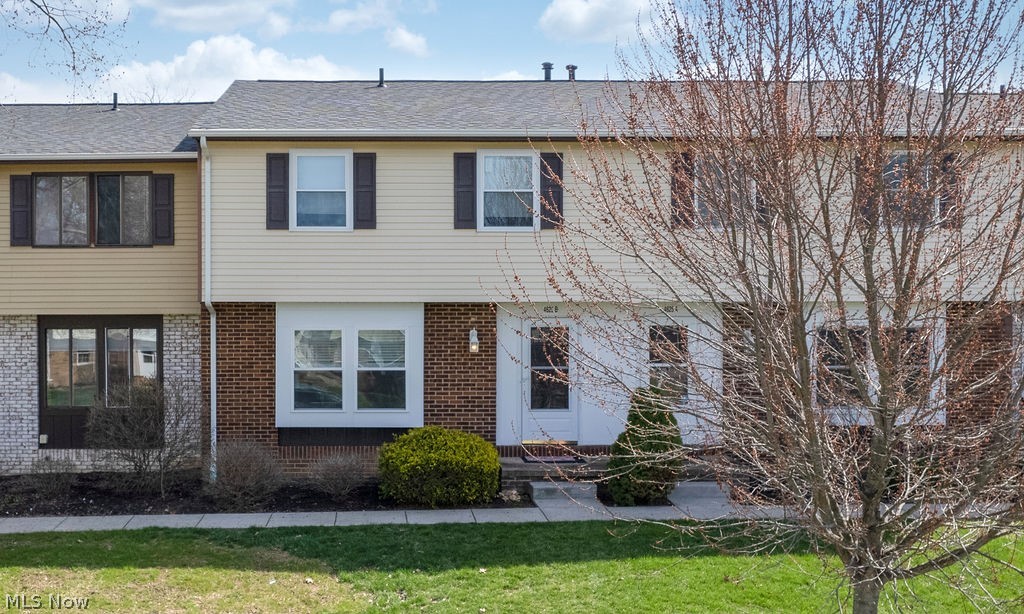 Huntington Park Condo - Residential