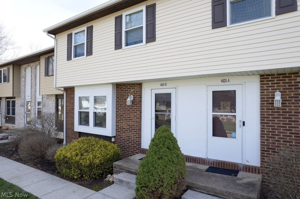 Photo of 4625 Cox Drive #B, Stow, OH 44224 (MLS # 5195316)