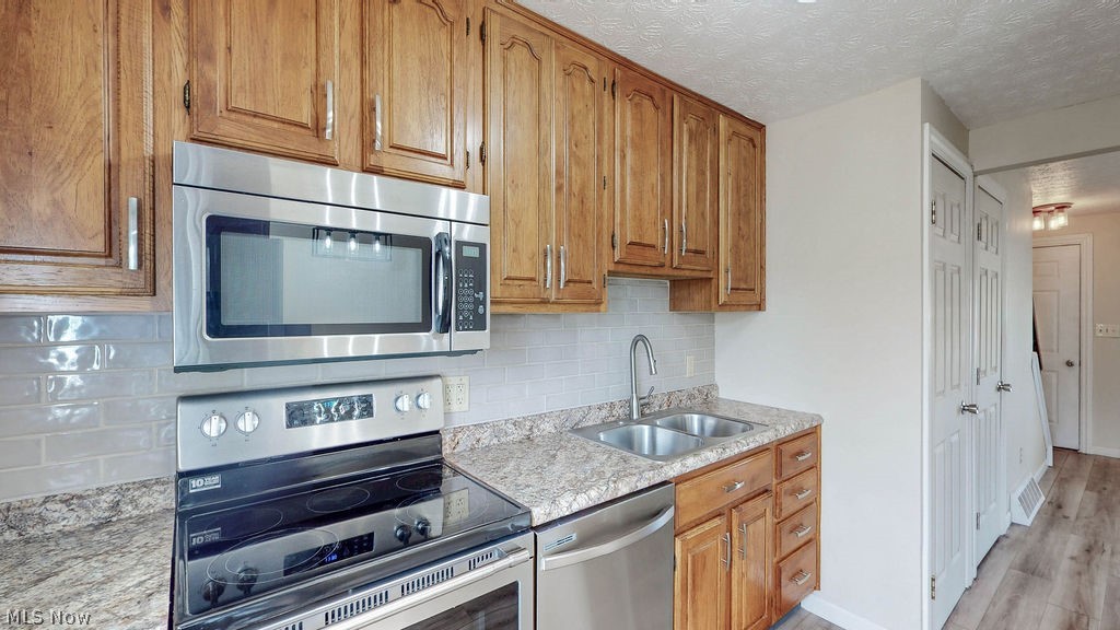 Huntington Park Condo - Residential