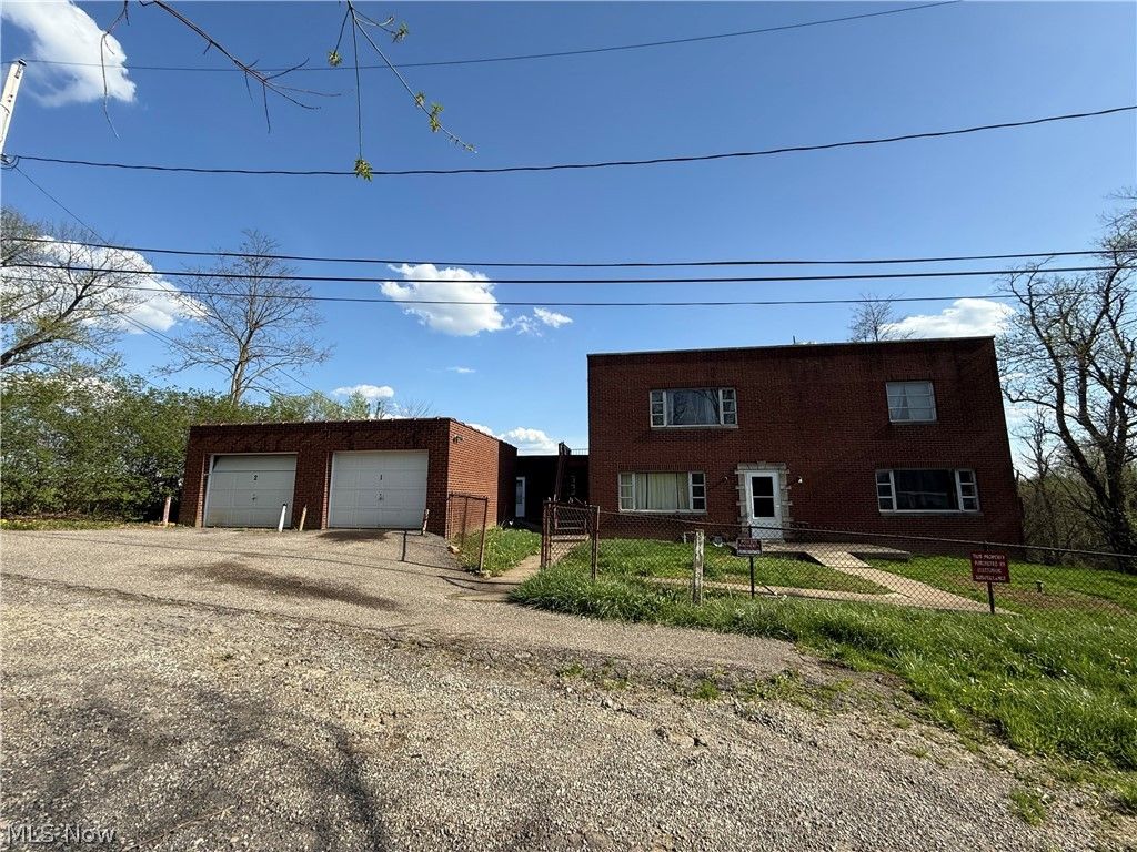 Photo of 129 Reichart Avenue, Wintersville, OH 43953 (MLS # 5202927)