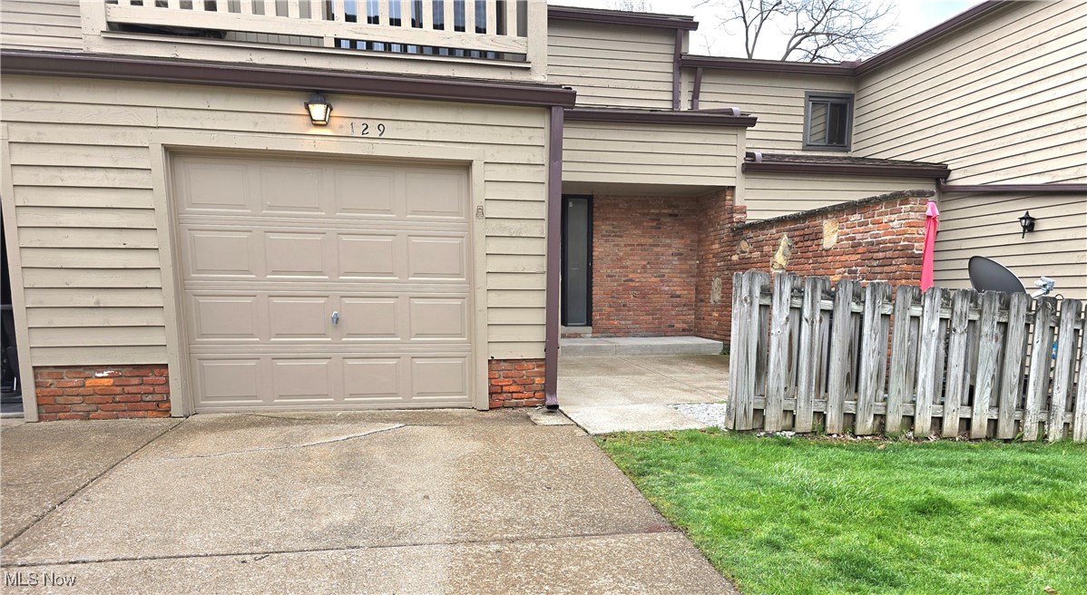 129 Kimrose Lane, Broadview Heights, Ohio image 2
