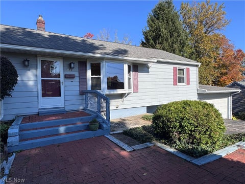 Tiny photo for 378 Park Avenue, Chardon, OH 44024 (MLS # 5252226)