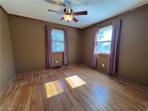 Tiny photo for 378 Park Avenue, Chardon, OH 44024 (MLS # 5252226)