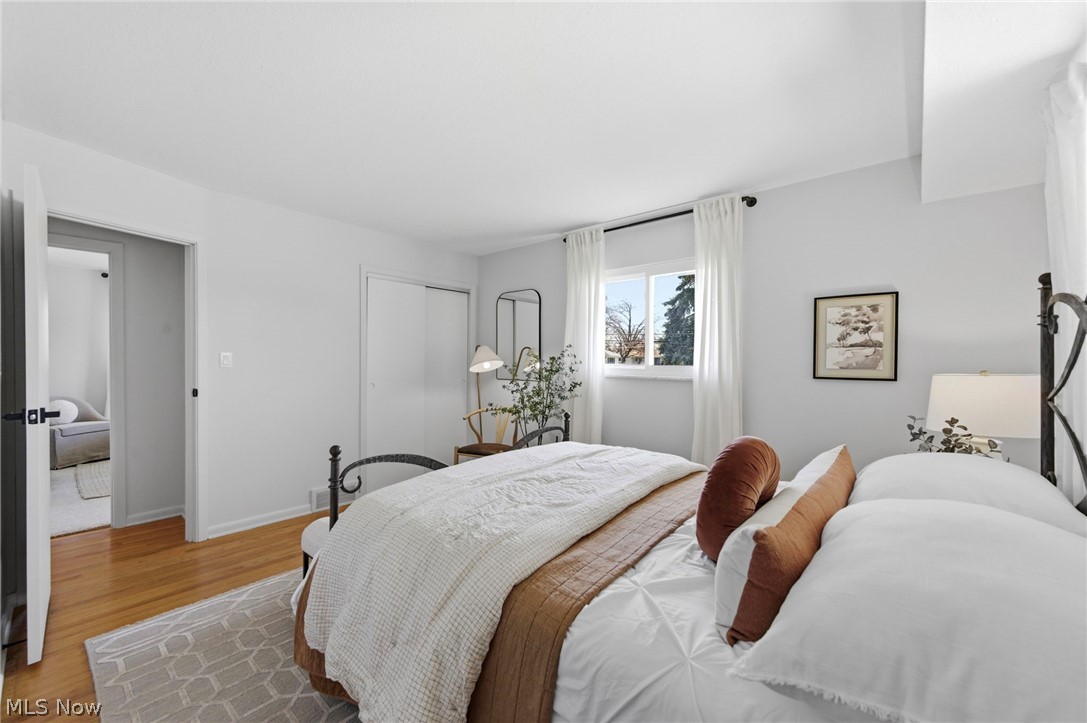 F & F Dev Co Inc - Residential