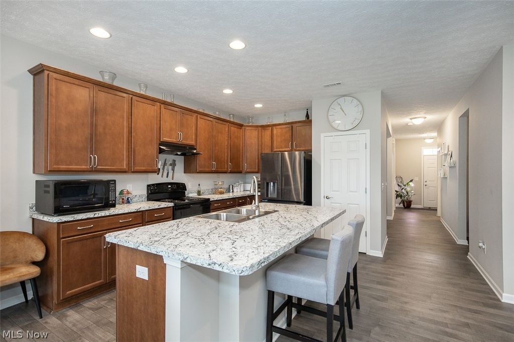 Photo of 701 Cedar Crest Drive, Elyria, OH 44035 (MLS # 5193803)