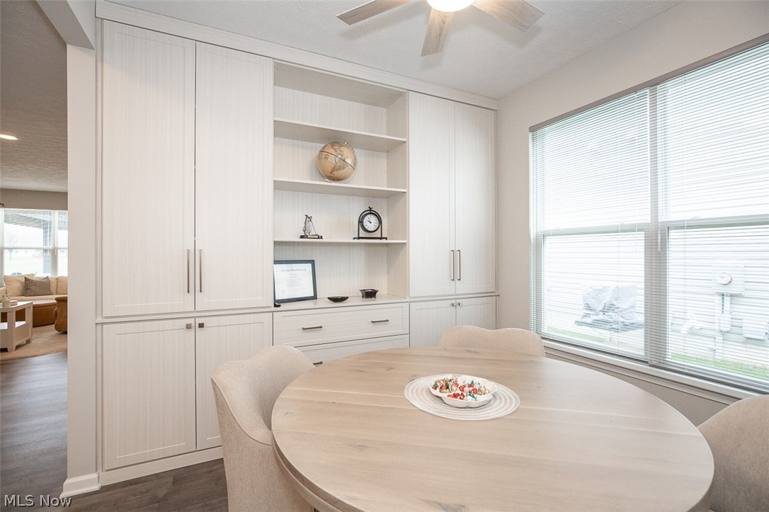 Four Seasons/Chestnut Rdg Sub - Residential