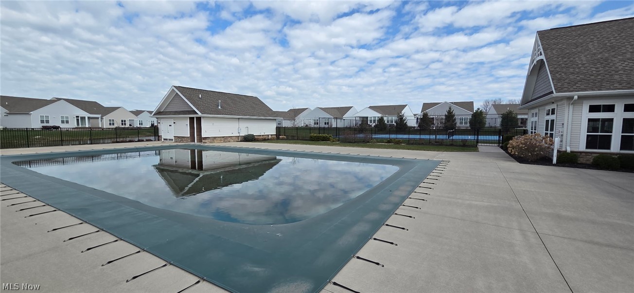 Four Seasons/Chestnut Rdg Sub - Residential