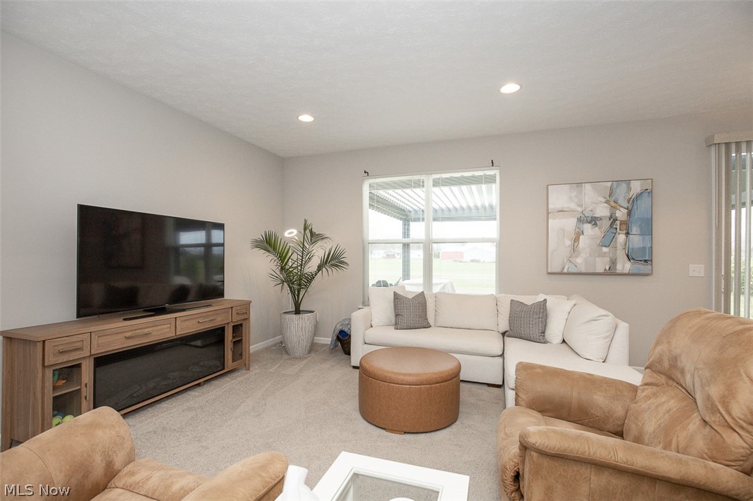 Four Seasons/Chestnut Rdg Sub - Residential