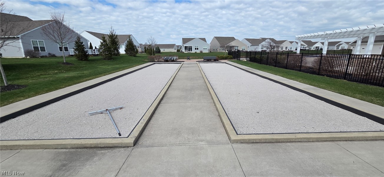 Four Seasons/Chestnut Rdg Sub - Residential