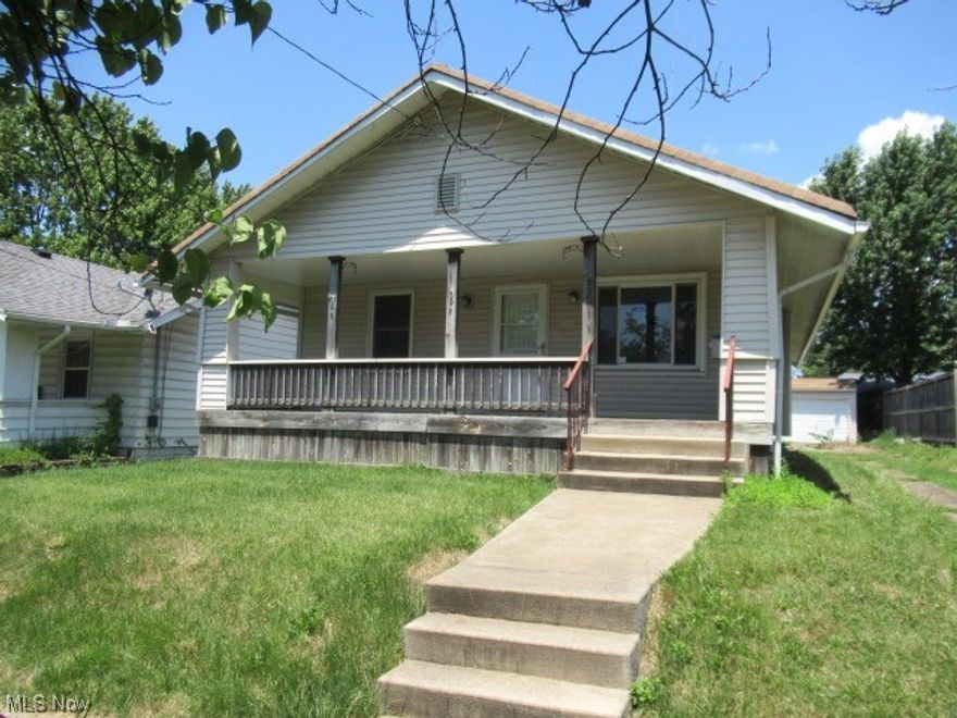 Ranch Design with Eat In Kitchen, Dining Room with Built in Window Seat, Living Room with Fireplace, and Two Bedrooms. Appears to have Original Hardwood Flooring. Many larger windows allowing Natural Light in all rooms! Full Basement could be easily finished for additional Living Space. Detached Garage and Nice Size Back Yard that is great for Children and Pets. This one needs some TLC - Perfect opportunity for a Handy Home Owner or Investment. Don't miss this one its a great candidate for some good old Sweat Equity - It really doesn't need much to move in and finish the updates! Location near Schools, Freeways, Metro Bus, minutes to Arlington Rd Shopping, Restaurants, Fast Food, and much more! Agents: see Broker Remarks for placing your offers. The home is to be Sold As-Is with all faults. Seller has no reports.