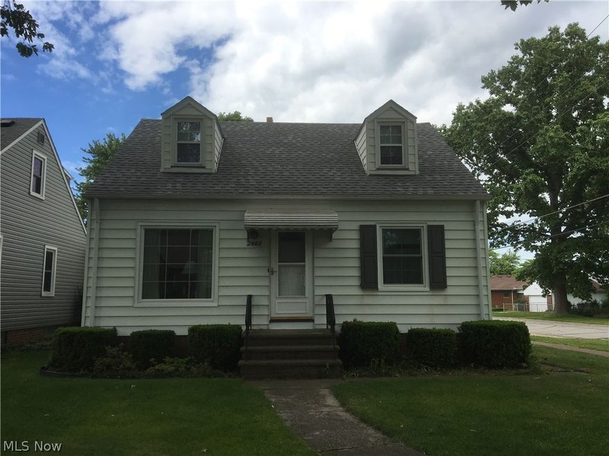 Well maintained home in a great neighborhood. Located close to 480 and 176. Many recent big ticket updates. 1st floor windows 2016, garage door 2016, furnace 2015, roof 2011, sump pump 2009. Home was waterproofed in 1994 with a lifetime guarantee and hasn't had any water issues. All appliances stay! Call for a private showing today.