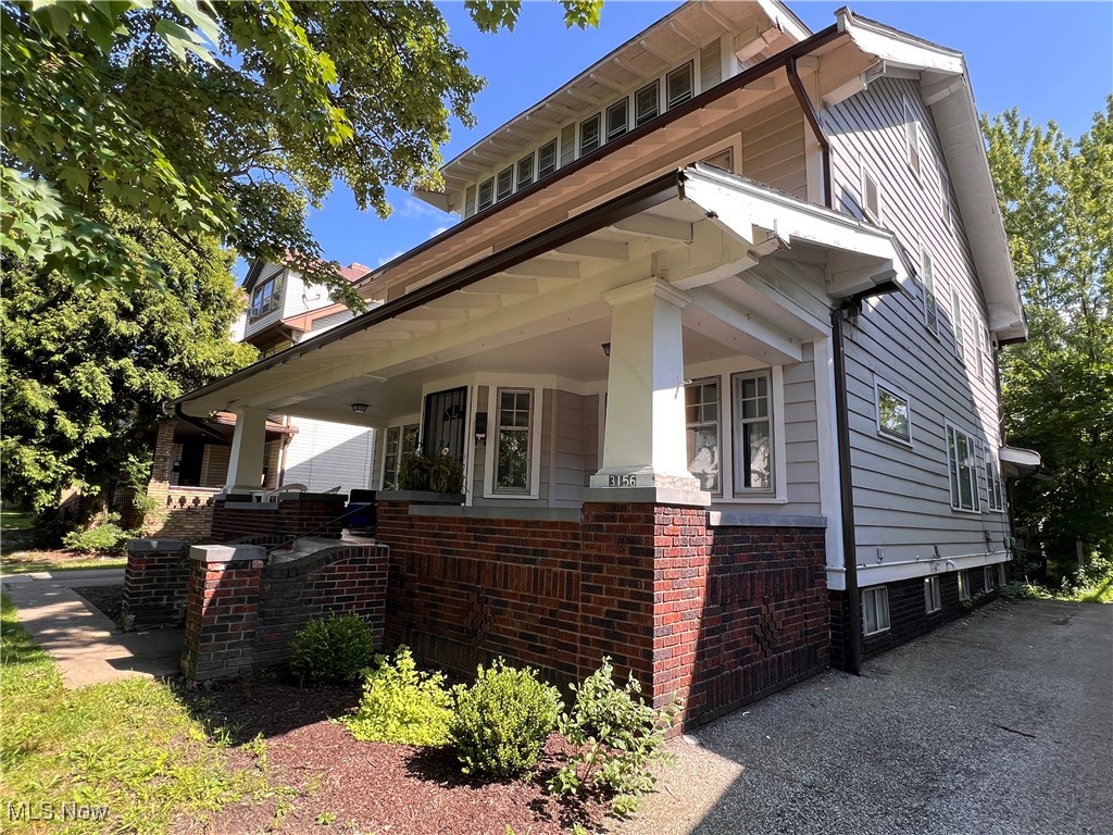3156 E Derbyshire Road