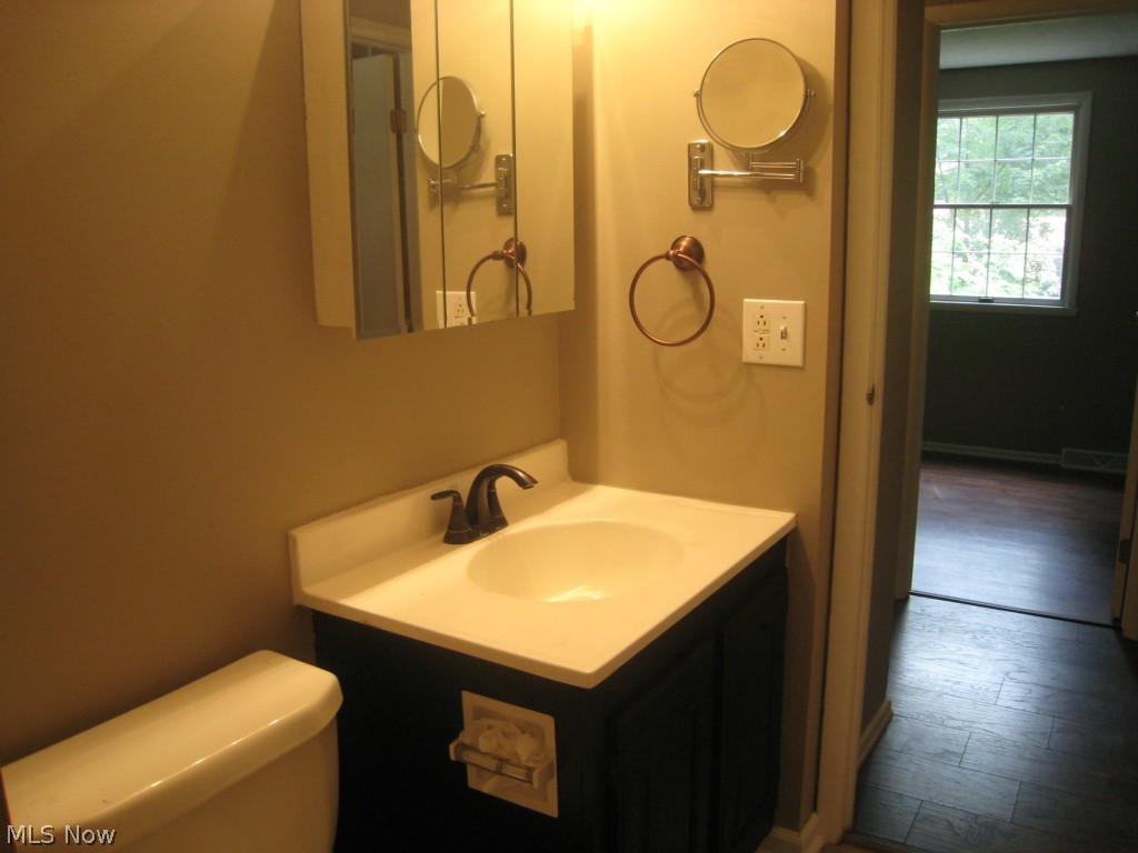 Oakhurst Manor - Residential