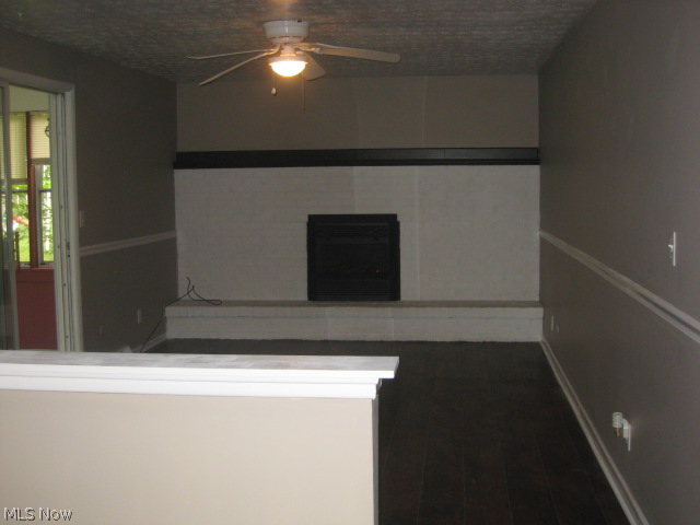 Oakhurst Manor - Residential