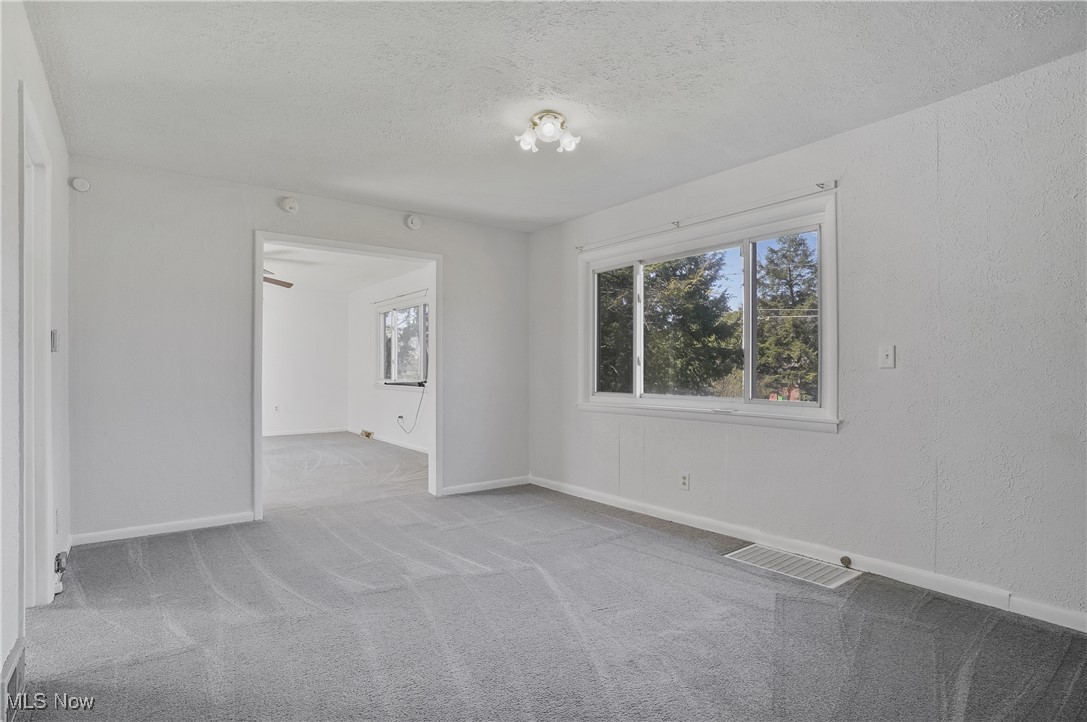 789 S Munroe Road, Tallmadge, Ohio image 16