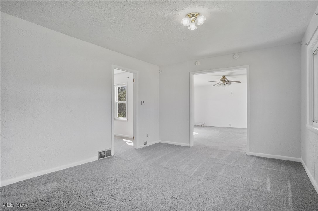 789 S Munroe Road, Tallmadge, Ohio image 20