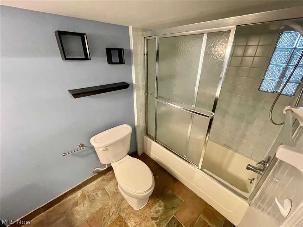 Lyndhurst Mdws 03 - Residential