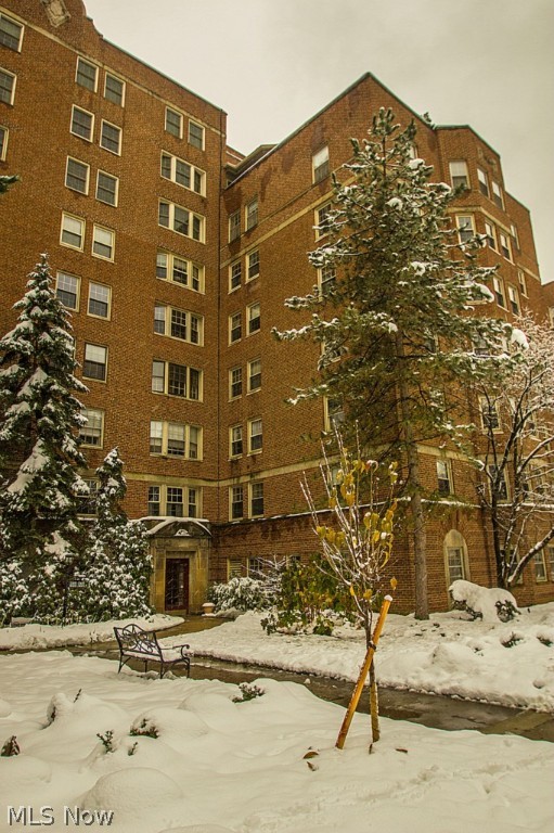 Shaker Courts - Residential
