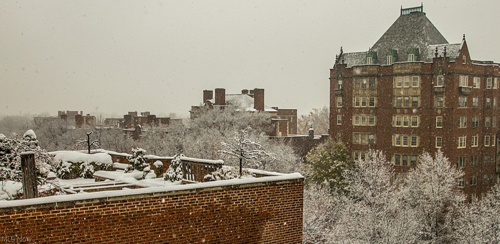 Shaker Courts - Residential