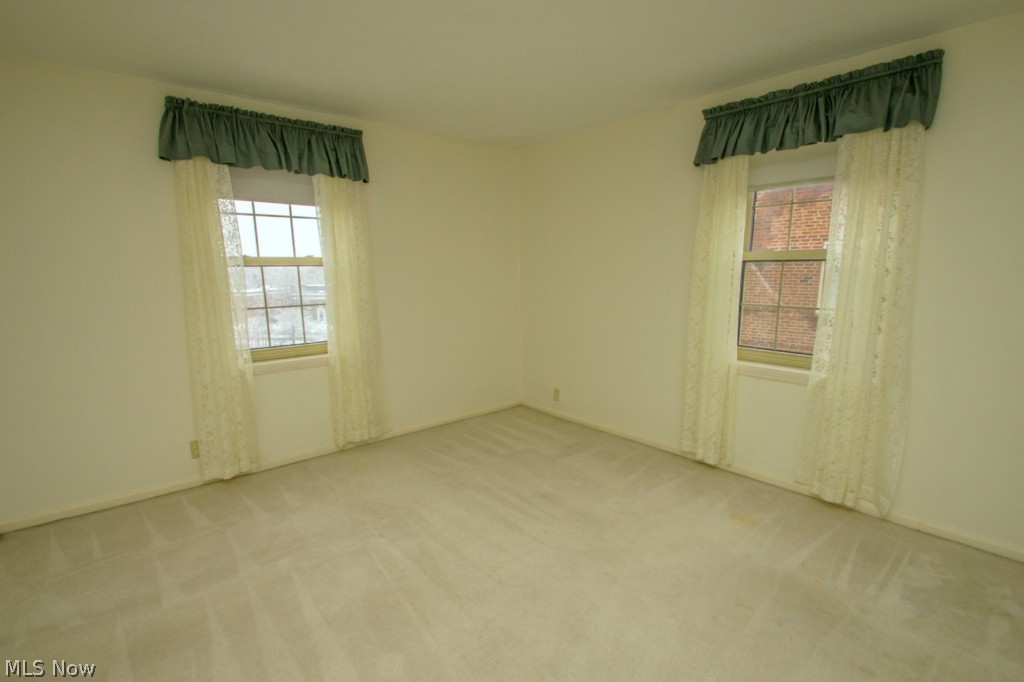 Shaker Courts - Residential