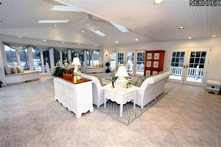 Congress Lake - Residential