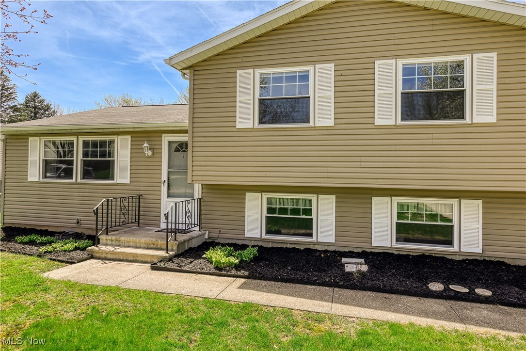 4644 Seminole Circle, Stow, Ohio image 5