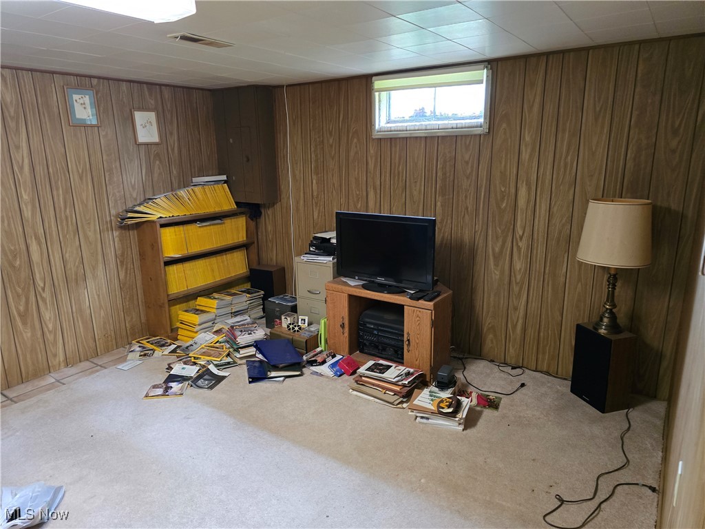 1055 Royal Drive, Amherst, Ohio image 24