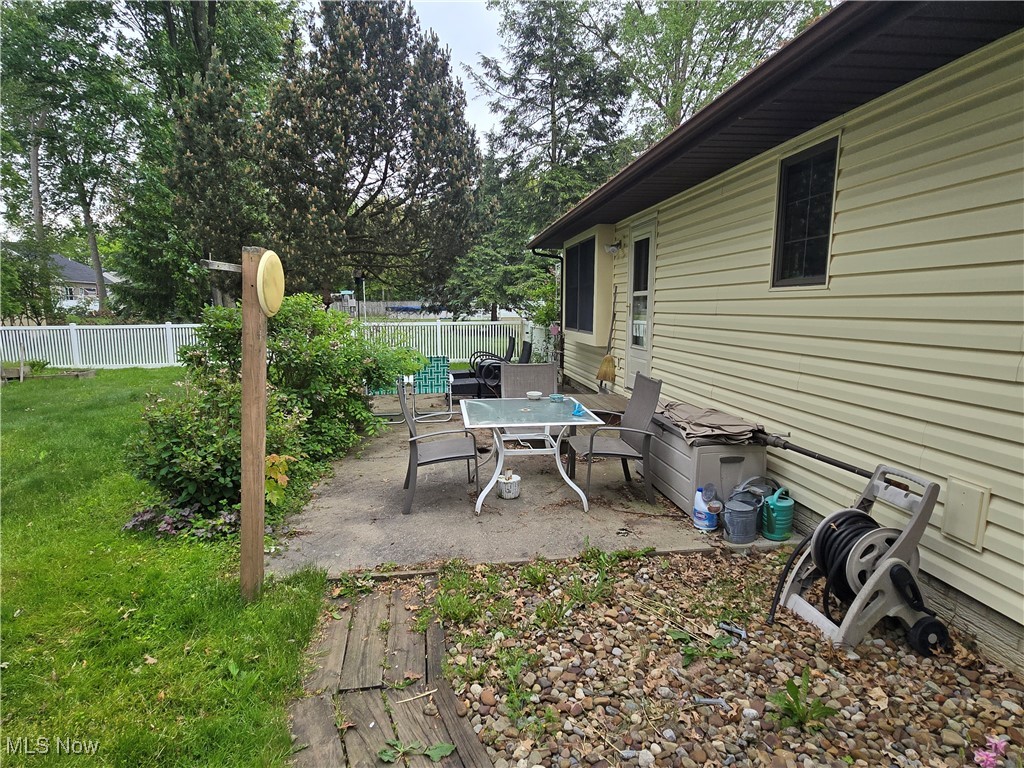 1055 Royal Drive, Amherst, Ohio image 36