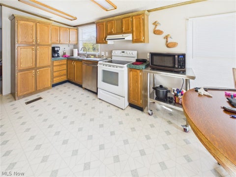 Tiny photo for 9644 Elizabeth Pike, Elizabeth, WV 26143 (MLS # 5256717)