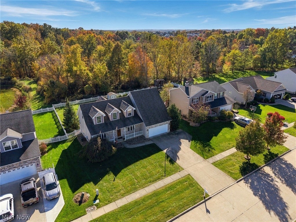 5374 Grovewood Lane
