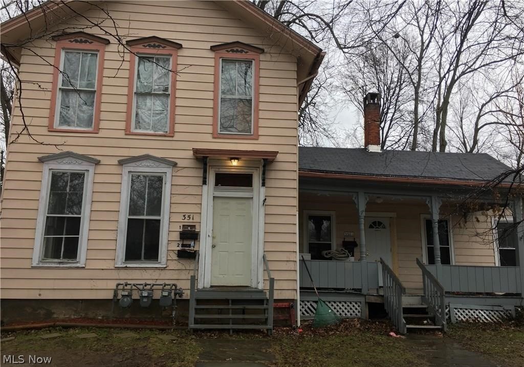 Cozy Studio available for rent! $450/month, and security deposit. One room, plus kitchen and full bathroom. Newer carpet and paint. Private entrance. Neutral colors. Contact today, this won't last long.