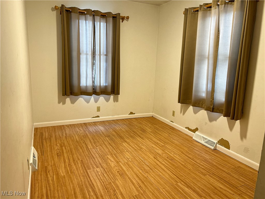 16301 Gar Highway, Montville, Ohio image 10