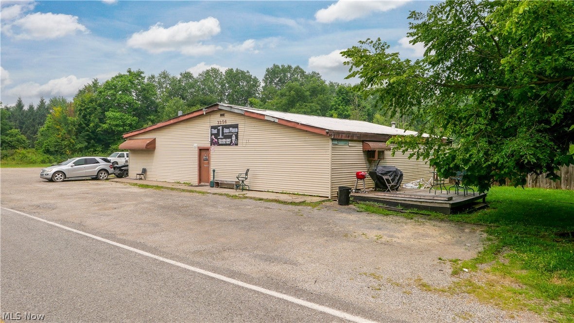 3306 Salem Warren Road