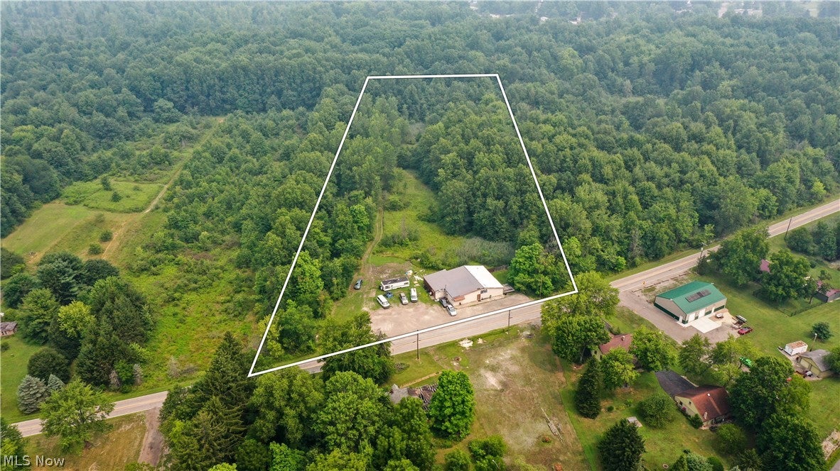 3306 Salem Warren Road