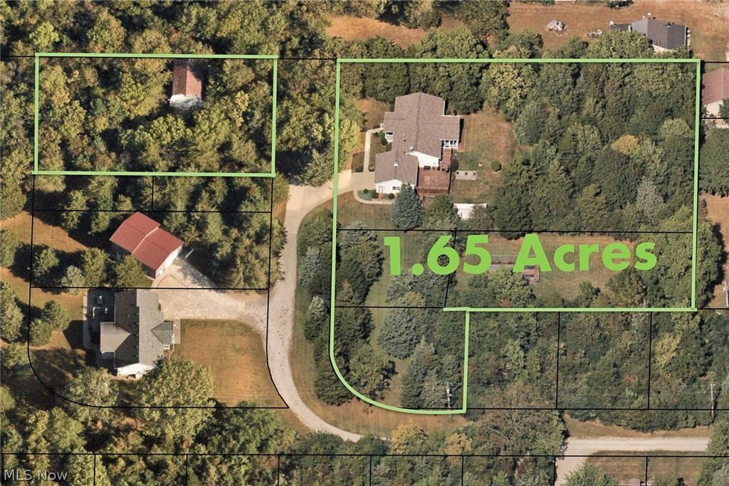 Photo of 110 Pickerel Dr, Kelleys Island, OH 43438 (MLS # 5195062)