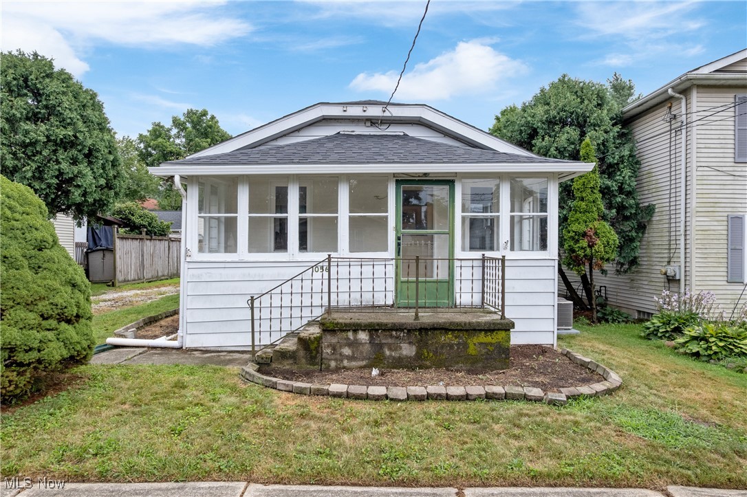 Welcome to 1056 Belden Ave! This updated ranch offers 2 bedrooms, 1 bathroom, and a bright, open living space. The home features brand-new flooring, fresh paint, and a fully renovated kitchen with granite countertops and stainless steel appliances. A remodeled bathroom, spacious bedrooms, and a clean basement for storage make this home move-in ready!
