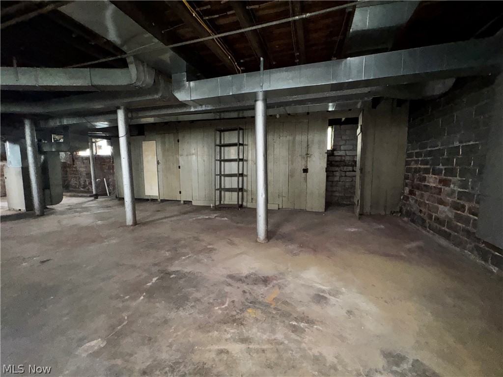 Edgewater Land Co - Residential Income