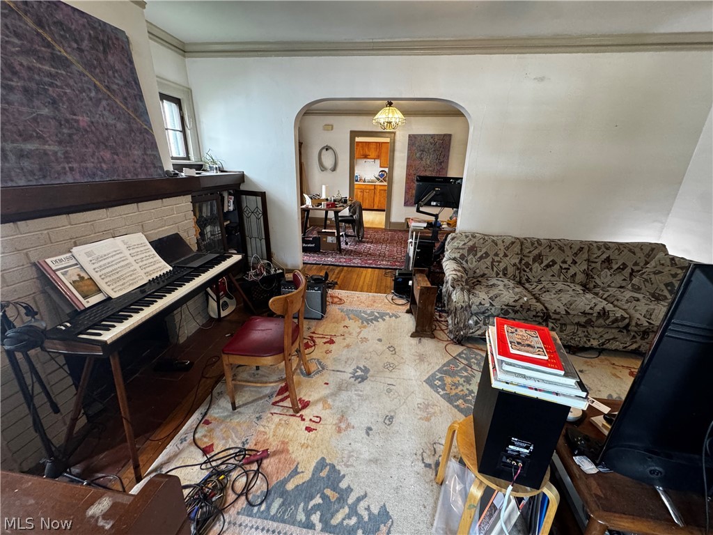 Edgewater Land Co - Residential Income