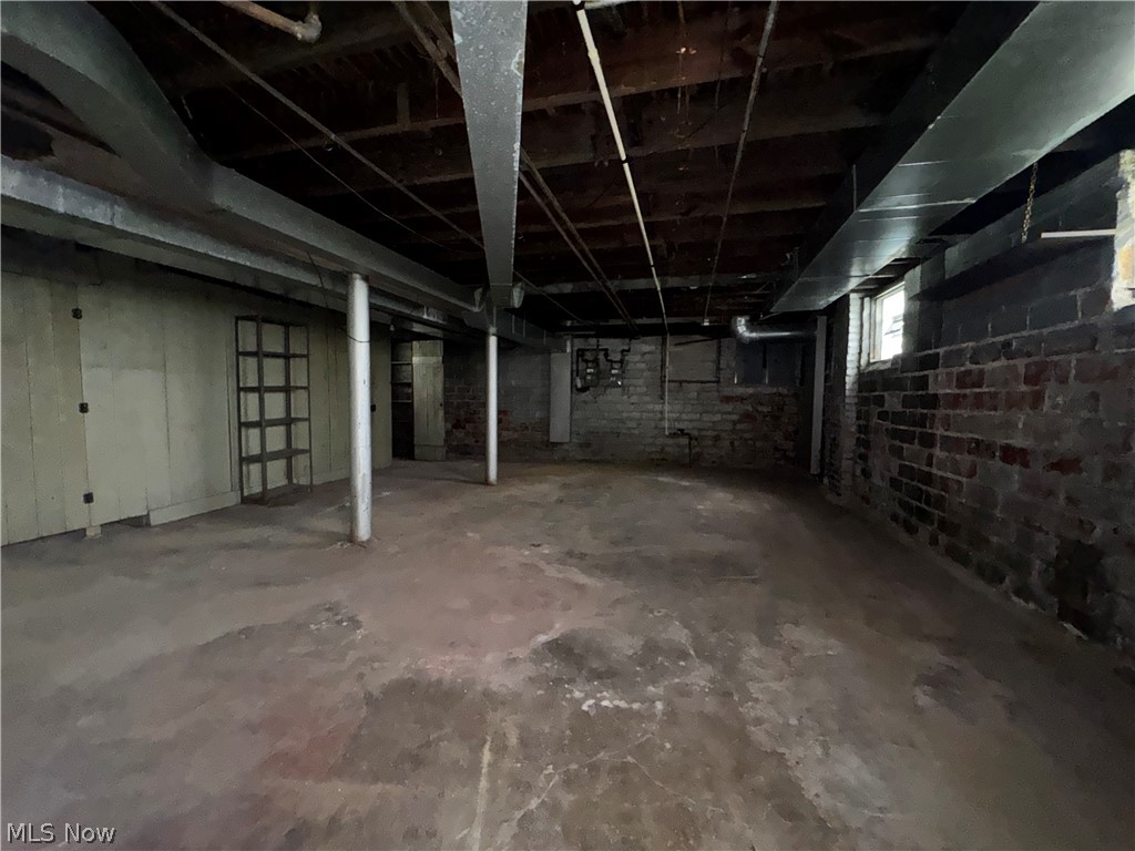 Edgewater Land Co - Residential Income